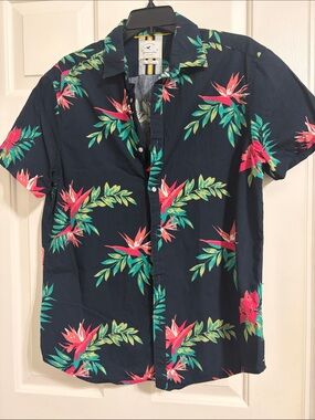 Denim & Flower Navy Short-Sleeve Floral Button-Down Shirt